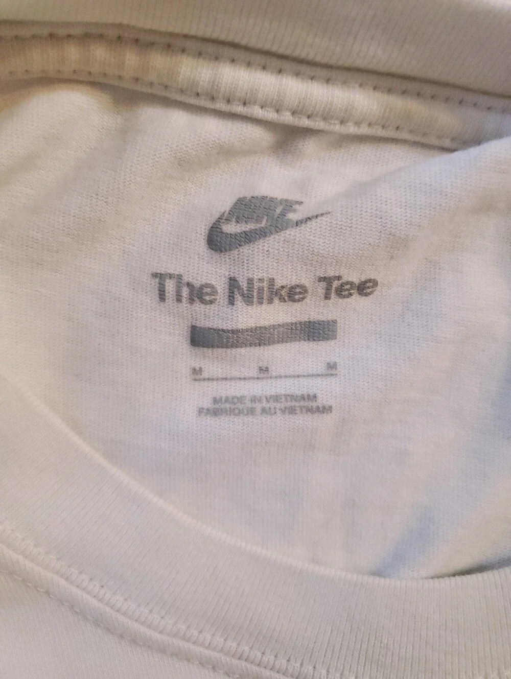 Nike Men's White‎ Power Pocket Graffiti Sport T-shirt Medium